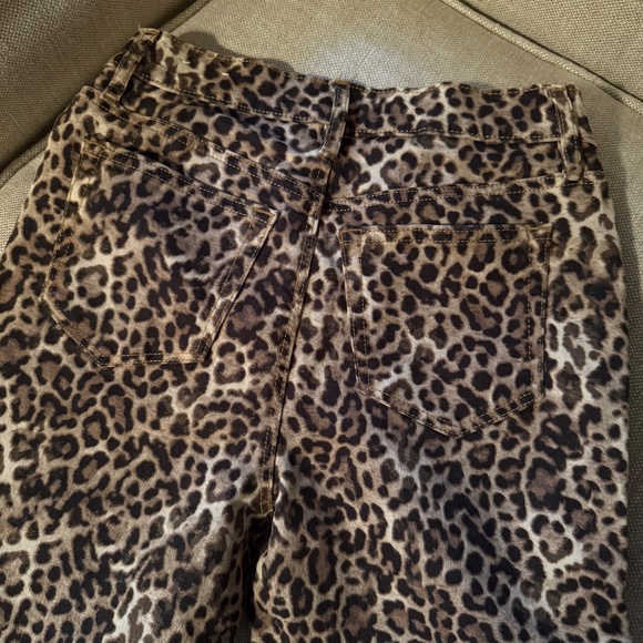 Petite High Rise Wide Leg Jeans in Leopard Print - Picture 7 of 10